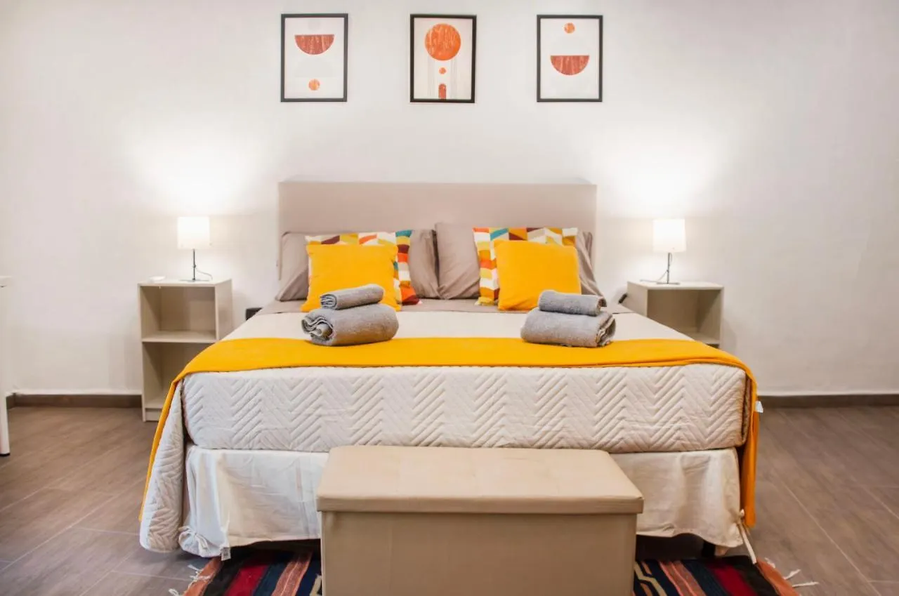 Residenza Donna Letizia Apartment Naples
